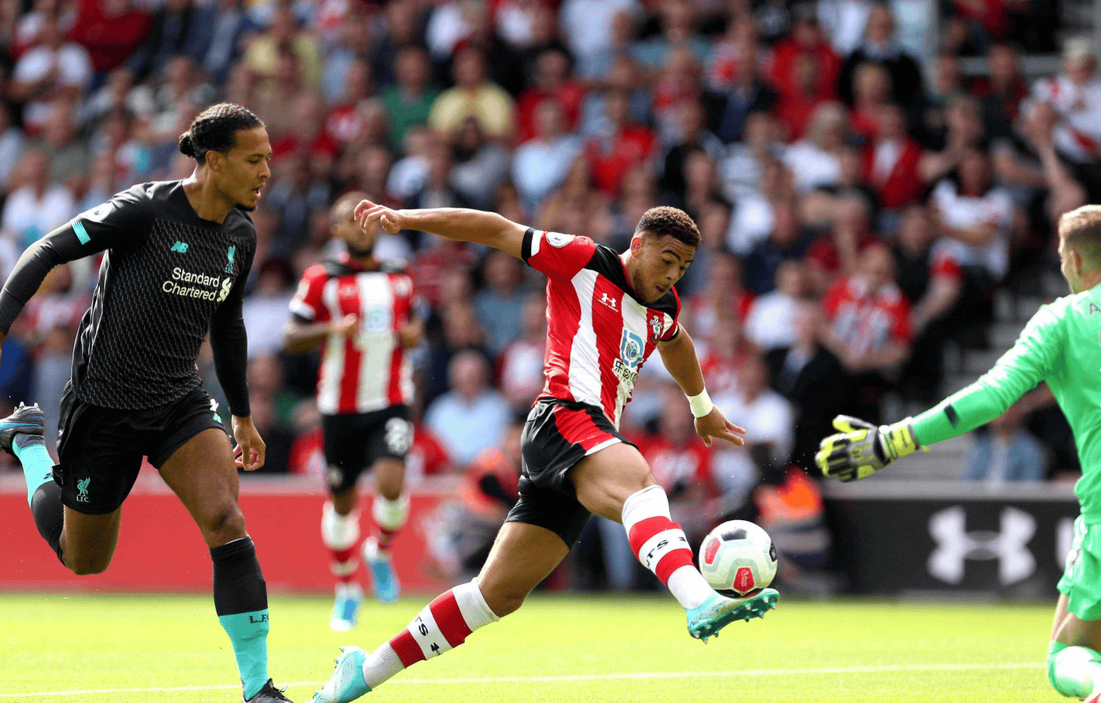 乐竟体育入口-亚冠赛事中球队战术得当，反客为主取得胜利的简单介绍